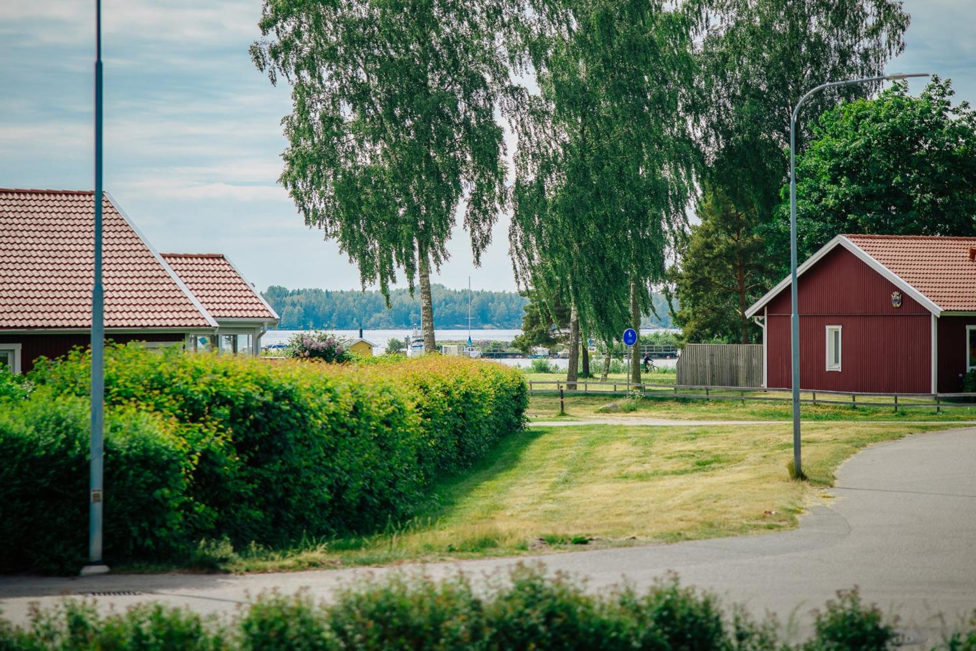 Perssons I Backens Pensionat- Sjoetorps Vandrarhem & Rum Bagian luar foto